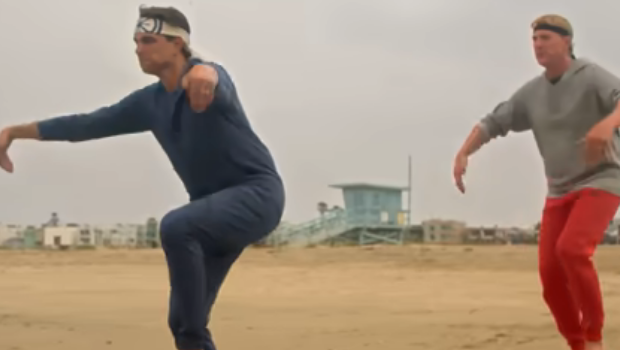 Netflix divulgou o trailer da parte 3 da última parte da série Cobra Kai