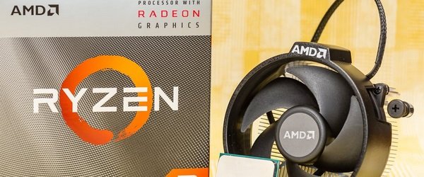 PC Gamer com o processador AMD Ryzen 3 3200G e a placa de vídeo RX 580 2048SP